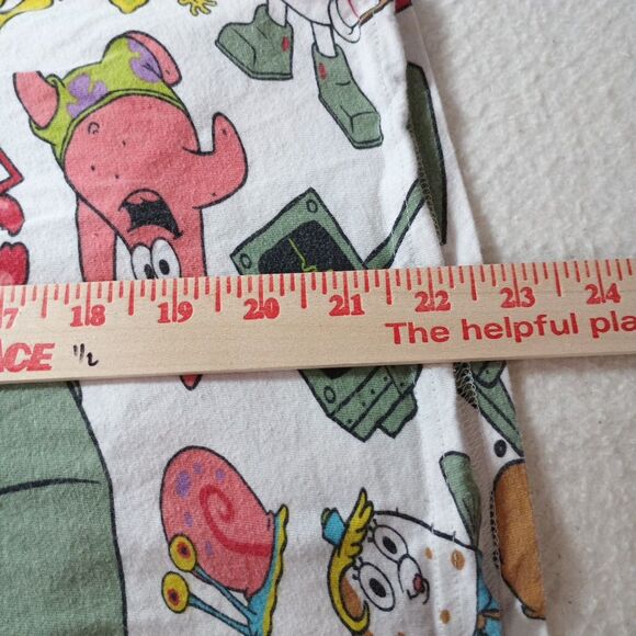 Nickelodeon SpongeBob Characters T-Shirt Large 2019 White Graphic Tee - Picture 8 of 11